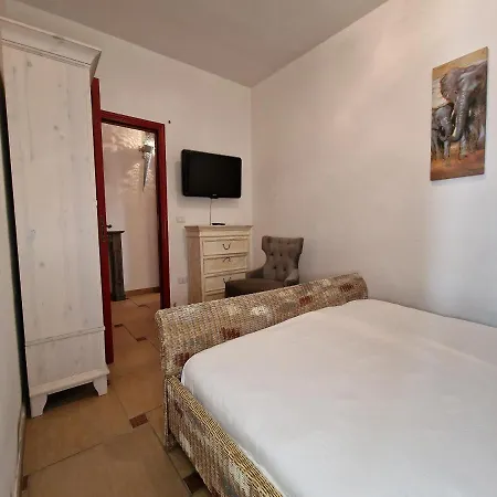 Trilocale Climatizzato Al Centro Di * Torre San Giovanni Ugento